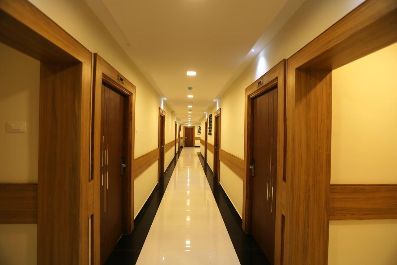 Mehar Inn Hotel Карайккуді Екстер'єр фото